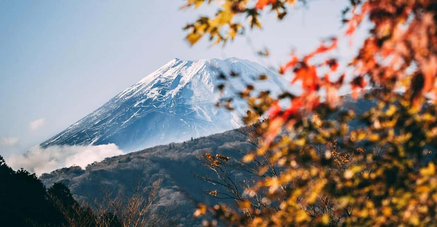 1-Day Mt Fuji and Hakone Sightseeing trip from Tokyo - Lake Kawaguchi: the relaxed opening stop