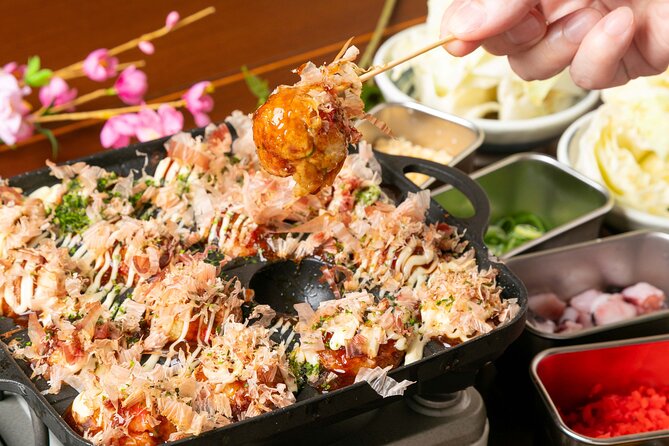 1 Day Takoyaki Making and Osaka Castle Walking Tour - Shinsekai, Tsutenkaku, and Osaka’s playful side