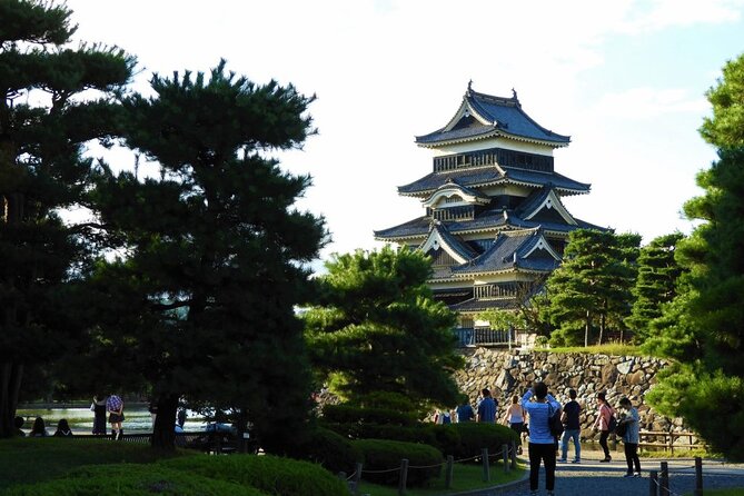 1-Day Tour from Nagano and Matsumoto Kamikochi & Matsumoto Castle - Kamikochi: three hours among rivers and peaks