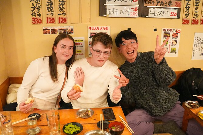 [1 Group Only] Tokyo Shinjuku Food Tour for Family - Sake, snacks, and a lively final stop