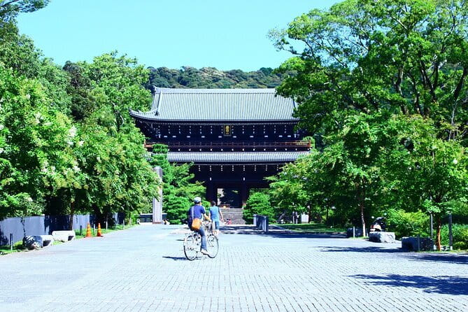 1 Hour Geisha Show in Kyoto - Tea house or Gion theater?