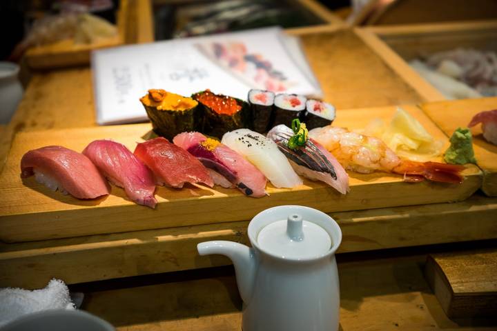 10 Day Highlights of Japan Small Group Tour Package by Tourist Journey Review - Tsukiji’s food stalls, guided by local knowledge