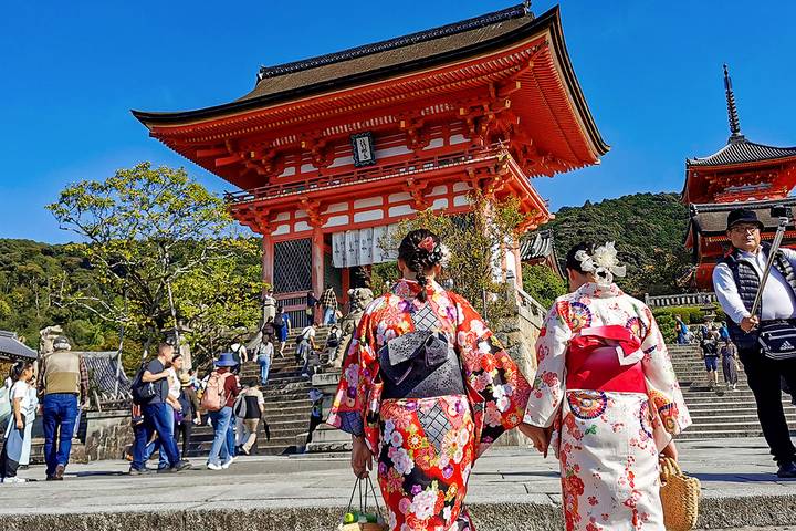 10 Days Classic Japan Super Mini Tour from Tokyo by Agate Travel Review - Kanazawa’s garden and samurai quarter