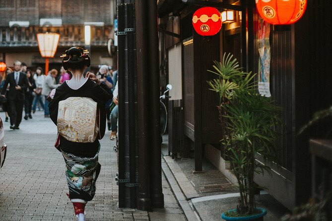 2 Hour Night Walking Tour Throughout Gion with snack - Key Points Before You Book