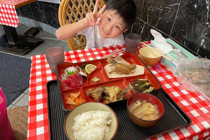 2 hours family fishing in Okinawa - Turning Your Catch Into a Meal