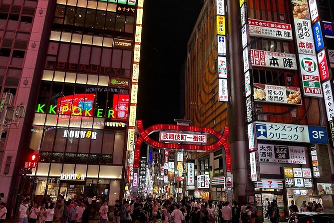 4 Hours Shibuya - Shinjuku Night Tour - What the Guides Add to the Experience