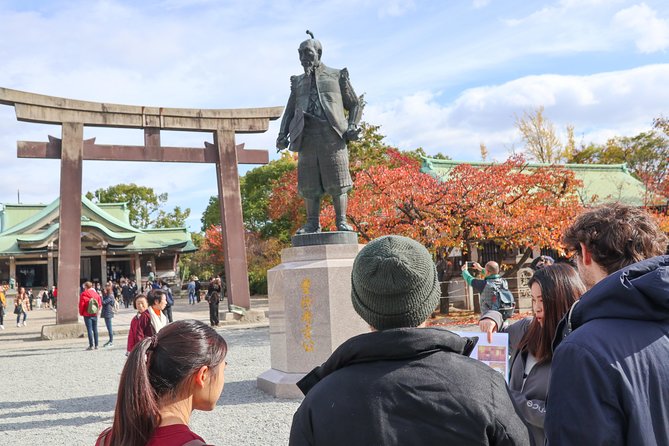 5-Hour Osaka Bike Tour to the Neighborhood of Osaka Castle - The guides set the tone