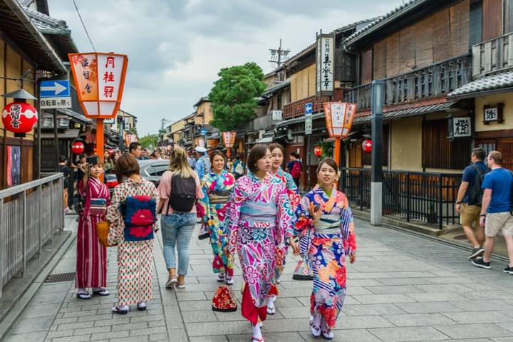 6 Days Japan's Adventure Classis (Private Guide and Driver) - Umetravel Review - Day 4: Fushimi Inari, Nara, and the move to Osaka