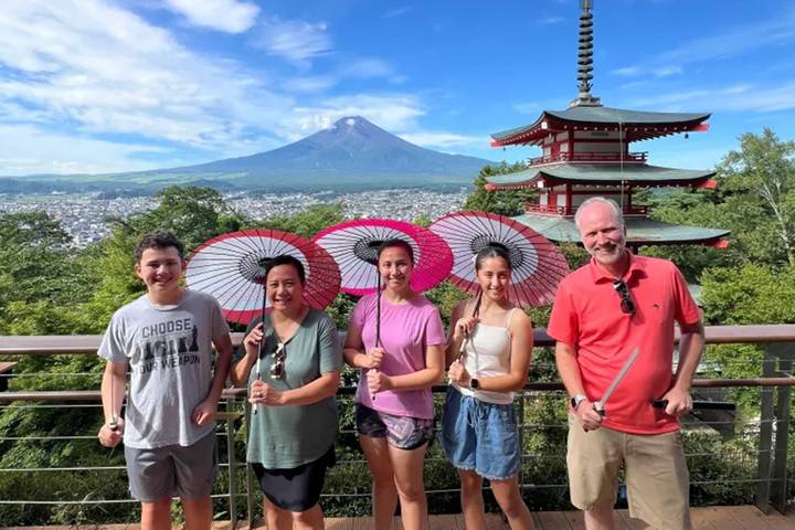 7 Day Japan Golden Route: Affordable Small Group Tour by UME Travel Review - Day 2: Mount Fuji, Arakurayama and Lake Kawaguchi