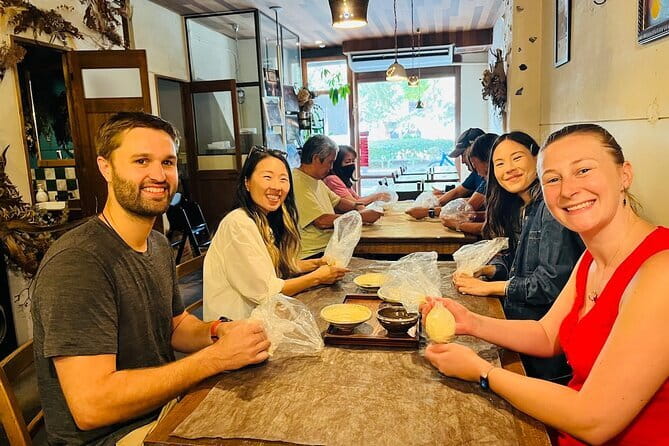 90 min Shared Handmade Udon Experience - The foot-kneading lesson