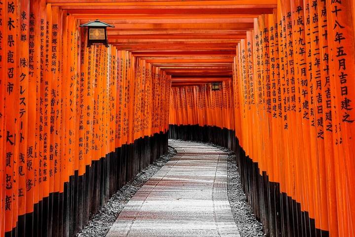 A Taste of Japan - Tokyo, Kyoto and Osaka by Explore! - 12-Day Tour Review - Kanazawa pairs a celebrated garden with food crafts