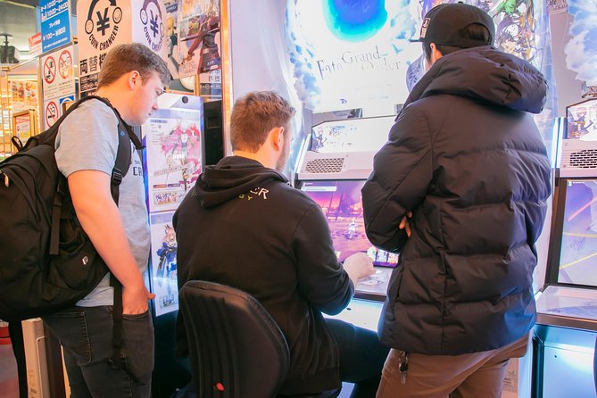 Akihabara Tailor-made Private Tour for Anime Fans - Super Potato and the pleasure of old games