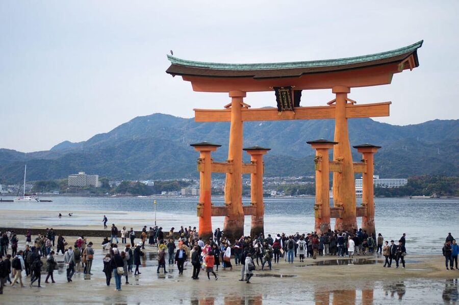 Amazing Hiroshima: Private City Tour with a Local Guide - Getting from Hiroshima to Miyajima