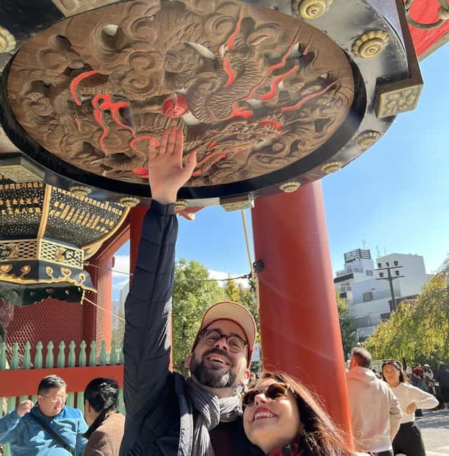 Asakusa: A Big-picture History Walk to Know Japan - Kaminarimon and the tale of two dragons