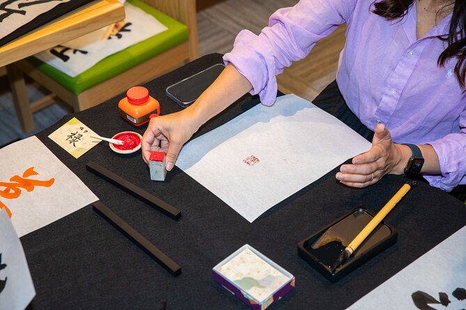 Asakusa Calligraphy Workshop Craft Your Own Art in Tokyo - The Teacher and the Value of a Small Group