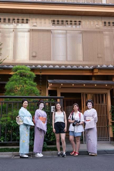 Asakusa: Geisha Performance and Tea House Experience - Why this Asakusa experience feels different