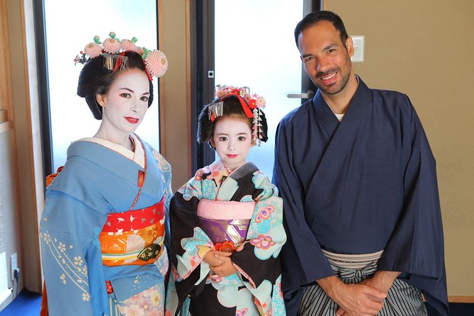 Authentic Kyoto Tea Ceremony: Camellia Flower Teahouse - Sitting on the floor, or choosing a chair