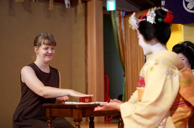 Authentic Maiko Experience&Kyoto Dinner (Free drink) at Noh Stage - Who will get the most from this experience