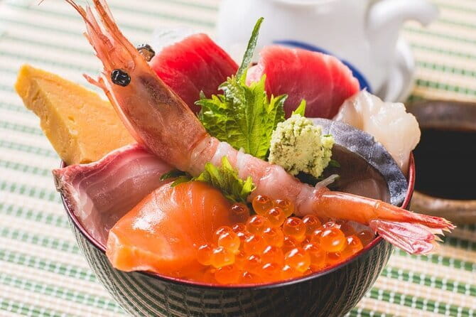 Authentic Sapporo: Nijo Market Seafood Lunch & Local History Tour - Key points to know before booking