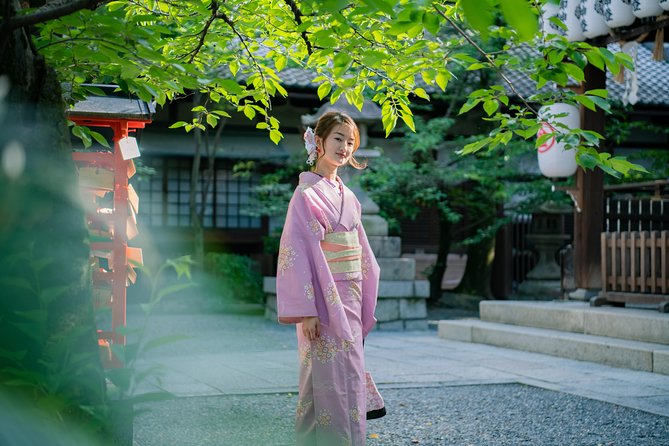 Beautiful Photography Tour in Kyoto - Hanami-koji and the quieter side of Gion