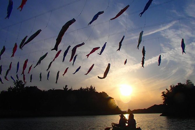 Beautiful sunset kayak tour in Okinawa - Guides Who Make Beginner Kayaking Easier
