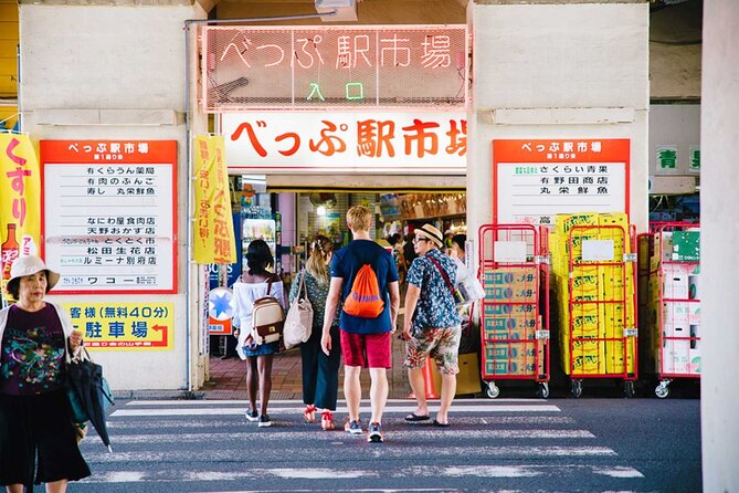 Become a local! A Walking Tour of Arts, Crafts&Onsen Culture - How the onsen theme really works