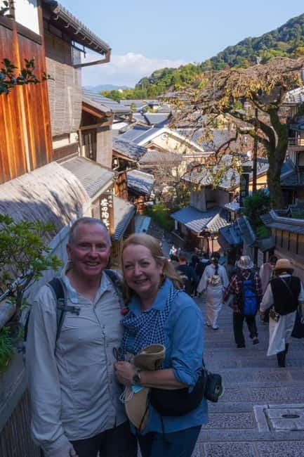 Best of Kyoto: Red Gates of Fushimi Inari & Kiyomizu Temple - Finishing with coffee and local food advice
