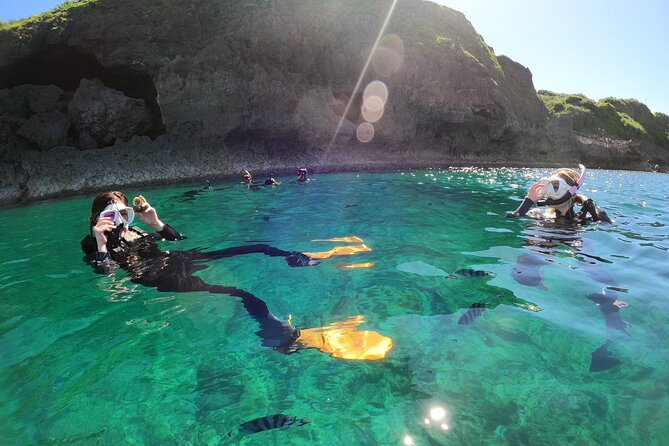 Blue Cave Private Snorkeling with Photoshoot - Fish feeding and the underwater photo session