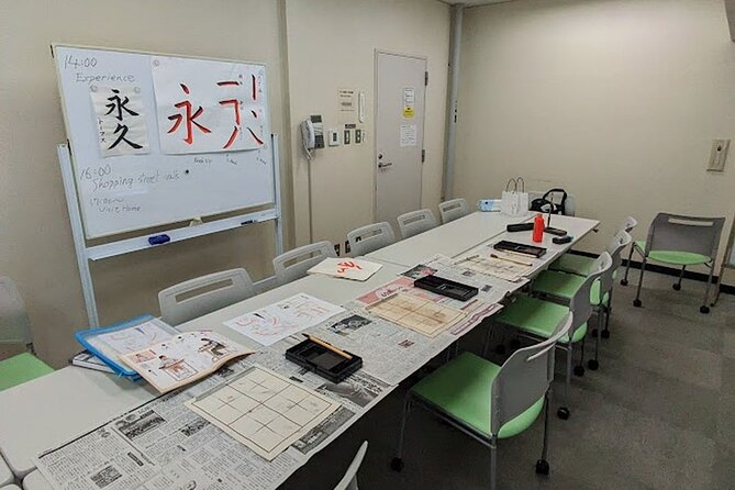 Calligraphy Experience at Tokyo Ginza and Tsukiji Area - Why a private class changes the experience