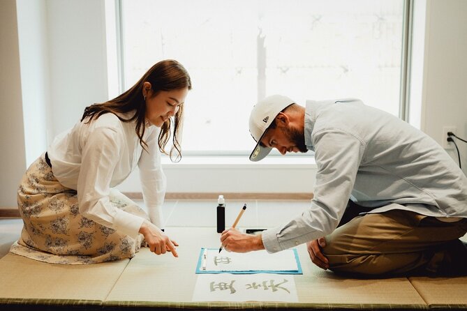 Calligraphy Workshop in Namba, Dotonbori - Who will enjoy this most?