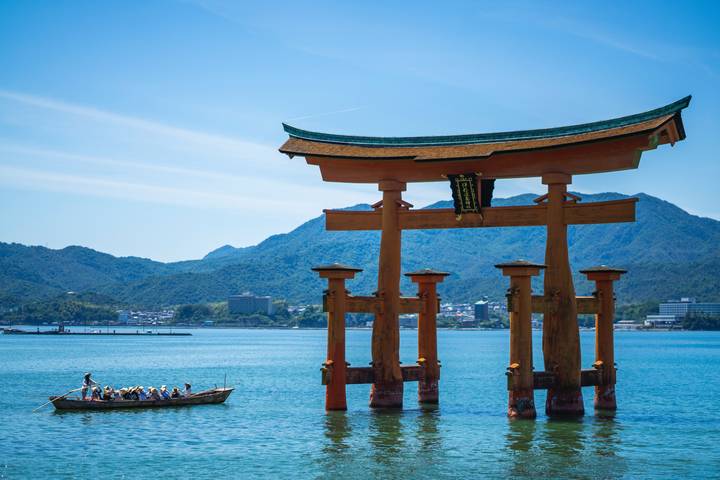 Cultural Treasures of Japan (Tokyo to Kyoto, 2027) by Collette - 14-Day Tour - Shirakawa-go and Kanazawa mix village life with skilled craft