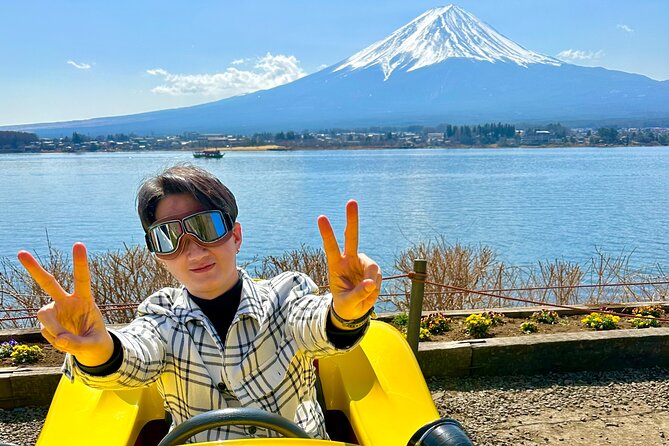 Cute & Fun E-Car tour following guide around Lake Kawaguchiko - Yagizaki Park and the floating temple view
