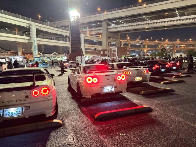 Daikoku & Tokyo JDM Night Tour in R34 or TopSecret R35 GT-R - One hour at the Daikoku PA car meet
