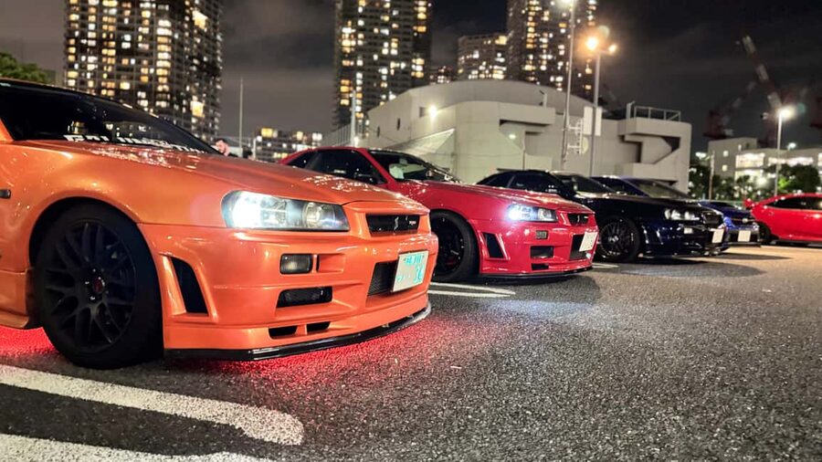 Daikoku & Tokyo JDM Night Tour in R34 or TopSecret R35 GT-R - Who should book this experience?