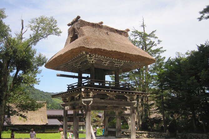 [Day trip bus tour from Kanazawa Station] Weekend only! World Heritage Shirakawago Day Bus Tour - A Hida-style lunch in a traditional setting