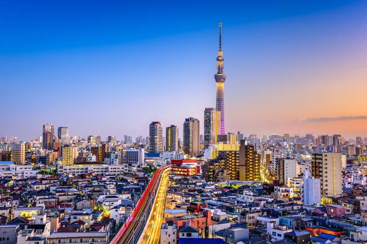 Discovering Kamakura and Mount Fuji by Europamundo - 2-Day Tour Review - Enoshima brings a seaside pause