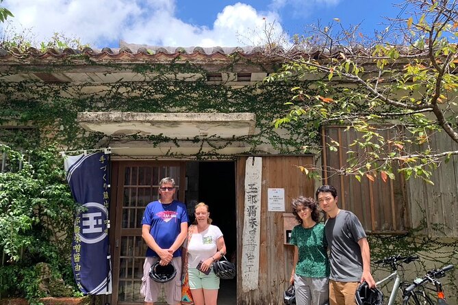 E-Bike Nature Tour in Shuri - Shureimon Gate and the Ryukyu Kingdom