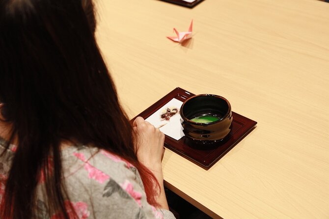EDOCCO Tea House–A Quick Dive into Japanese Traditional Culture - Kimono dress-up and photo time