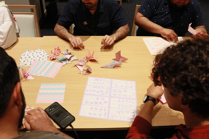 EDOCCO Tea House–A Quick Dive into Japanese Traditional Culture - Calligraphy with patient instruction