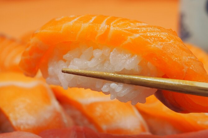 Exclusive Sushi Making Experience with a Master Chef – Osaka Area - Who Will Enjoy This Most?
