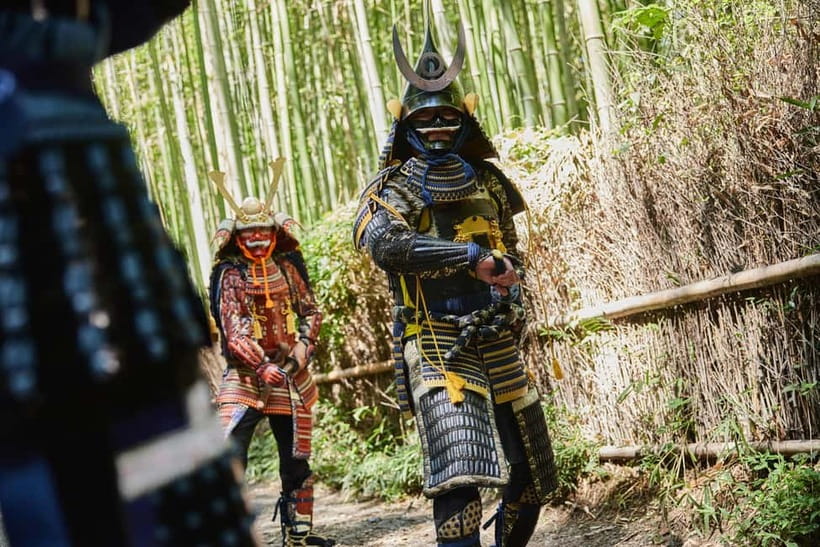 Experience Samurai and traditional Culture to the fullest - Calligraphy turns a souvenir into a personal choice
