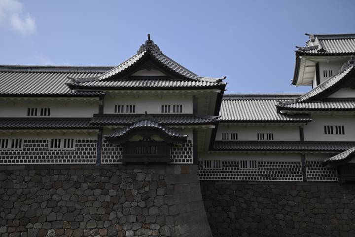 Feudal Japan with Japanese Alps by Europamundo - 10-Day Tour Review - Kanazawa: samurai lanes and garden craft