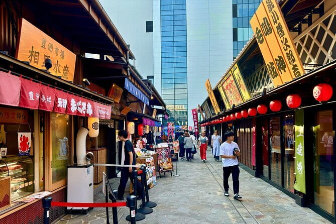 Fish Market & Tokyo Skyline Private Walking Tour - The Odaiba Statue of Liberty replica