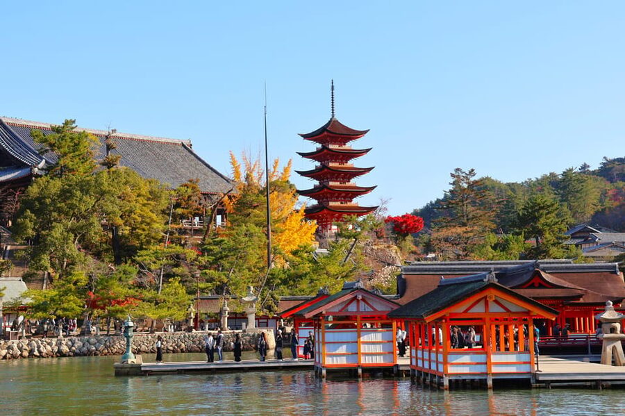 From Hiroshima: Hiroshima & Miyajima 1 Day Tour with Lunch - Meeting at Hiroshima Station at 9:45 a.m.