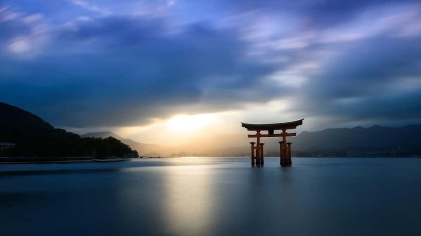 From Osaka: Hiroshima and Miyajima Day Trip by Bullet Train - Who should book this Hiroshima and Miyajima trip?
