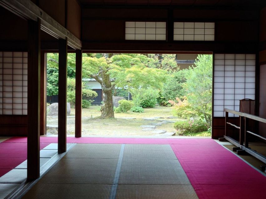From Takayama: Guided Day Trip to Takayama and Shirakawa-go - Sanmachi’s merchant houses and Hida food