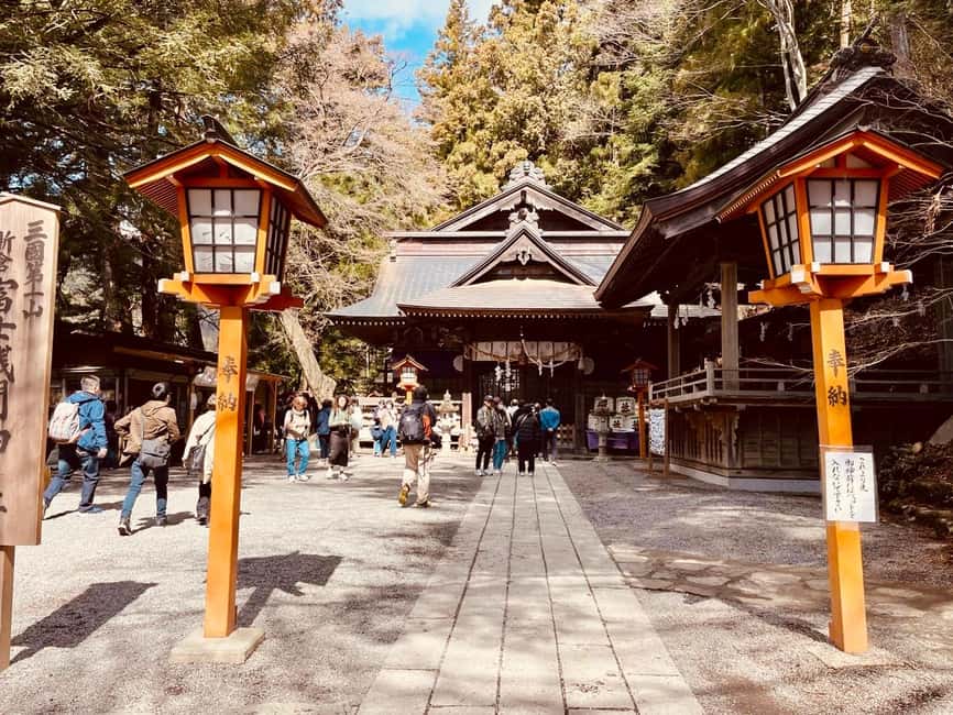 From Tokyo: Full-Day Mount Fuji Tour in English or Spanish - Kitaguchi Hongu Fuji Sengen Shrine and Fuji pilgrimage