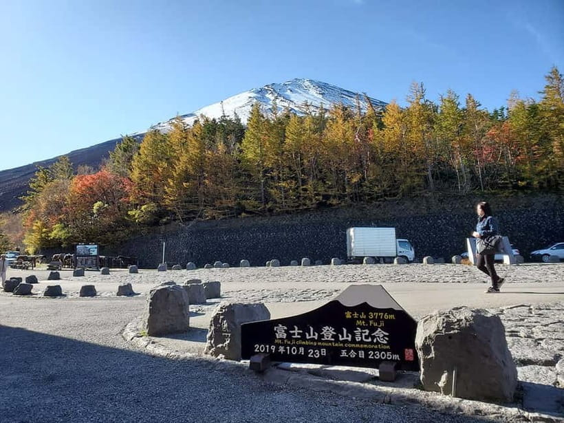 From Tokyo: Mt.Fuji, Lake Kawaguchi, Oshino Hakkai Day Tour - A short matcha lesson beside Lake Kawaguchiko