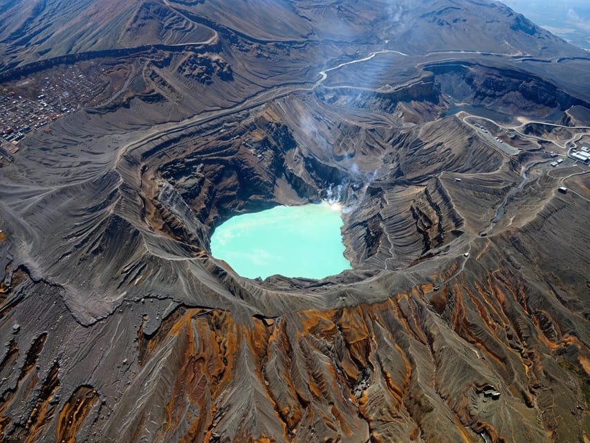 Fukuoka: Mt. Aso Volcano & Kurokawa Onsen Scenic Day Tour - Guide service and language support