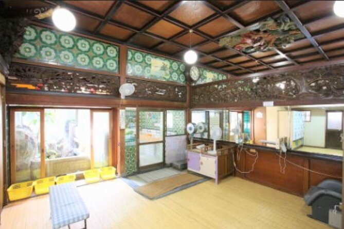 Guide tour of Japanese bathing culture at Funaoka Onsen - Funaoka Onsen, Kyoto bathing with local character